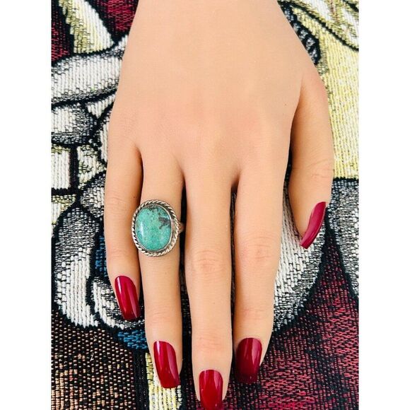 Green Turquoise Sterling Silver Ring - Picture 8 of 9